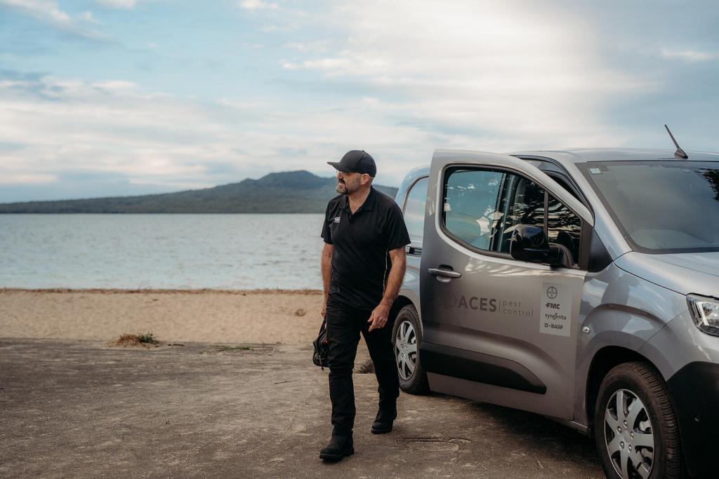 ACES in narrow neck narrow neck pest control